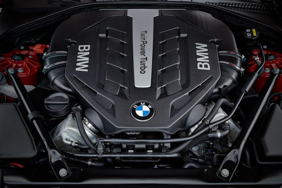  BMW 650i Convertible 2015 года  (фото 25 из 49)